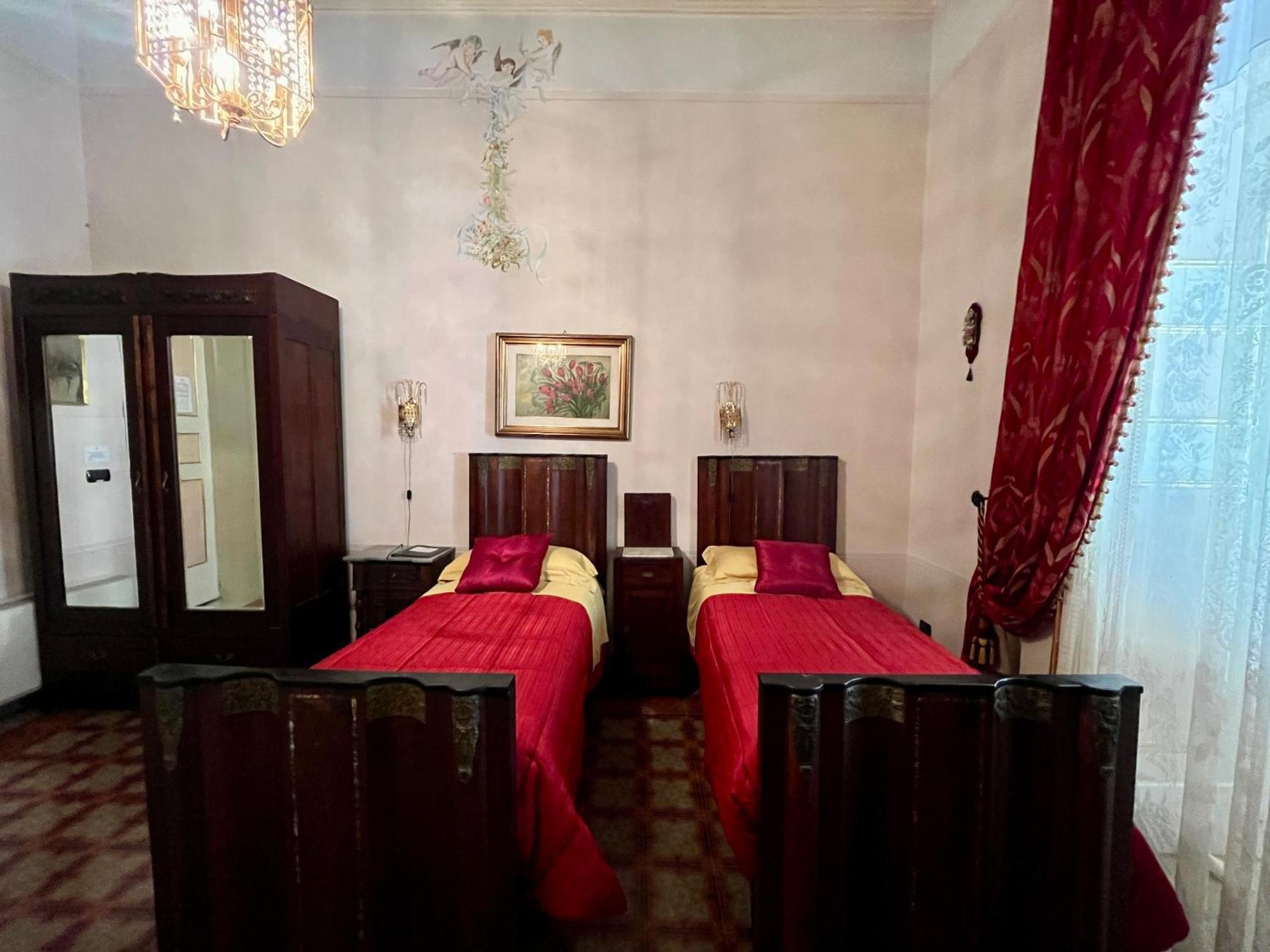 Palazzo De Castro Bed & Breakfast Squinzano Ngoại thất bức ảnh